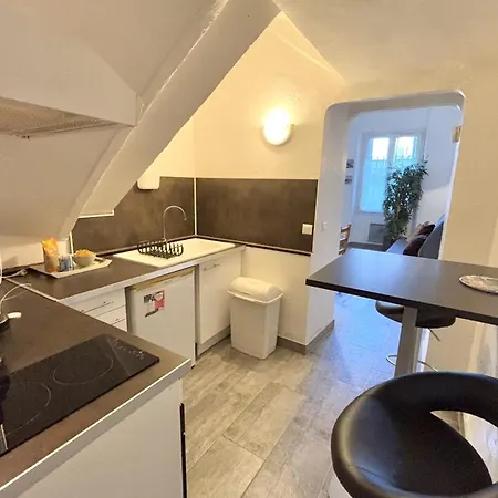 Luminous T2 On The Seafront *